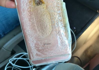 iPhone 7 Plus се взриви, докато е в покой на шкафчето