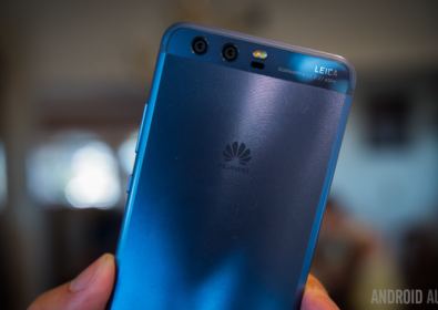 Blue Huawei P20 Lite за първи път с реална снимка
