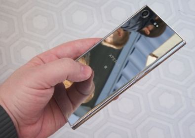 Повечето смартфони Sony Xperia XZ са оборудвани със 120-Hz екрани