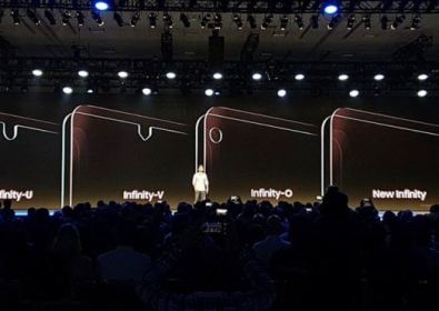 Samsung Galaxy S10 с 4 вида дизайн на екрана