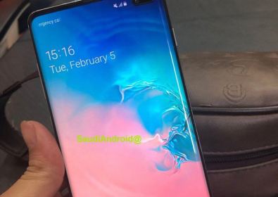 Samsung Galaxy S10 + със скенер на екрана за първи път на видео