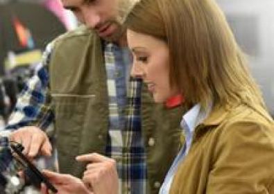 Смартфоните удовлетворяват клиентите повече време от 1-2 години