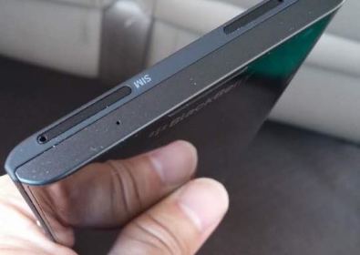 Blackberry Venice - появиха се снимки, показващи как ще изглежда новото устройство – с включена 18MP OIS камера