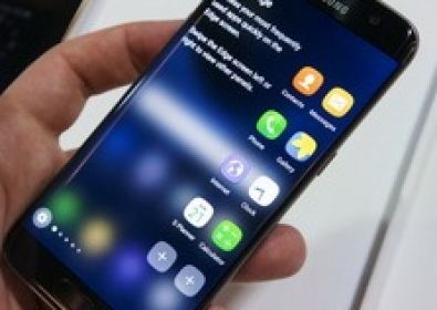 Разопаковане Samsung Galaxy S7 Edge и сравнение с конкурентите
