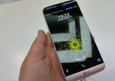 Джейсън Стейтъм - лице на рекламната кампания LG G5 (видео)