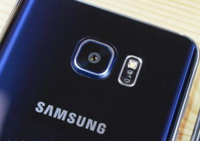 Samsung Galaxy Note 6 получава извит екран и батерия с 4000 mAh 