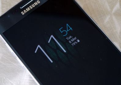 Samsung Galaxy Note 7 с дисплей Alaways On на снимката
