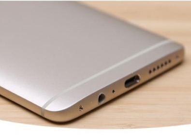 Реални снимки на OnePlus 3 в златен цвят