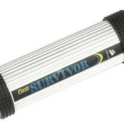 Corsair Survivor 8GB USB  2
