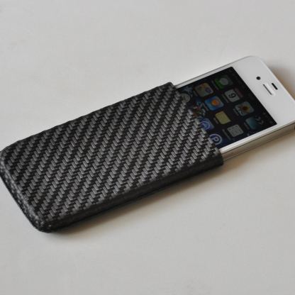 CarbonTouch Basic Case - карбонов калъф с лента за издърпване за iPhone 4S, iPhone 4  2