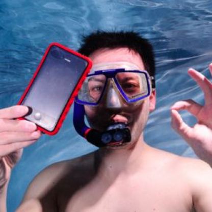 Krusell SEaLABox 3XL - водоустойчив калъф за Samsung Galaxy S3 и мобилни телефони (черен) 6