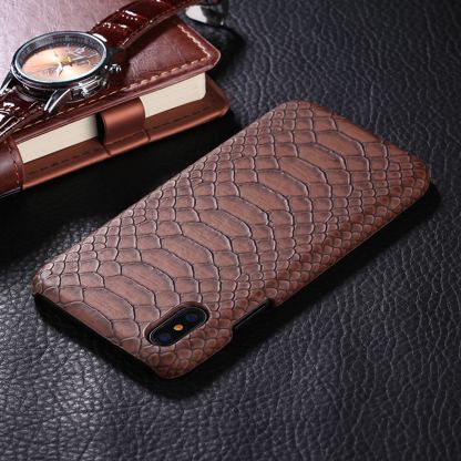 Snake Case - дизайнерски кейс имитиращ змийска кожа за iPhone XS, iPhone X (кафяв) 4