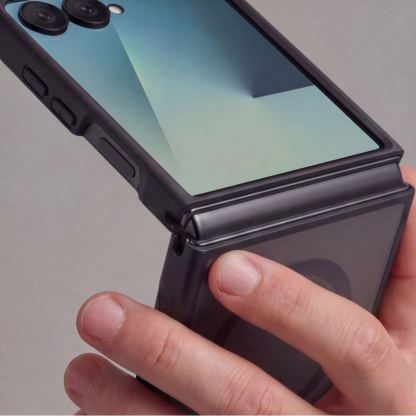 Хибриден удароустойчив кейс с MagSafe за Samsung Galaxy Z Flip8 - Tech-Protect MagMat MagSafe Case (черен-мат) 6