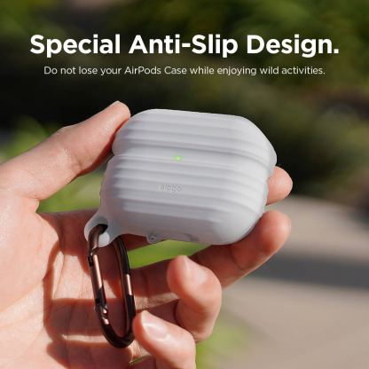 Elago Airpods Pro Waterproof Hang Case - водоустойчив силиконов калъф с карабинер за Apple Airpods Pro (бял-фосфор) 5