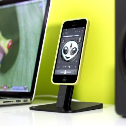 TwelveSouth HiRise - алуминиева повдигаща поставка за iPhone и iPad (черна) 6