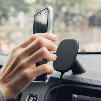 Moshi SnapTo Car Mount with Wireless Charging - магнитна поставка за кола с безжично зареждане (черен) 5