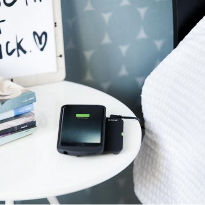 Zens Wireless Charging Case plus Wireless Charger Bundle - комплект док станция и кейс за безжично захранване за iPhone 7, iPhone 8 4