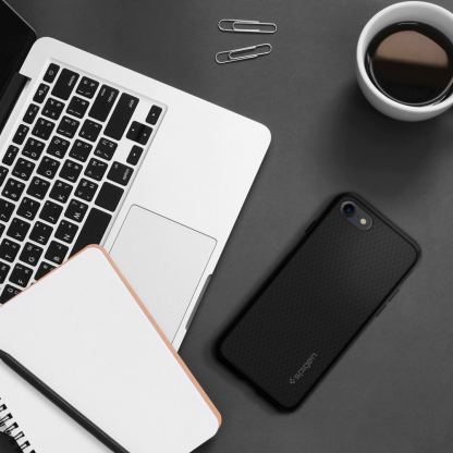 Spigen Liquid Armor Case - качествен термополиуретанов кейс за iPhone SE 2020, iPhone 7, iPhone 8 (черен) 2