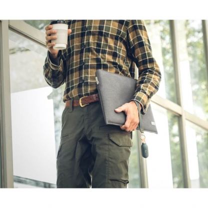 Moshi Pebbo Detachable Wrist Strap Case - силиконов кейс с каишка за Apple Airpods Pro (зелен) 6