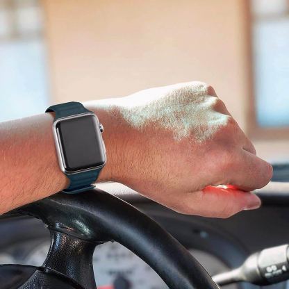 JC Design Silicone Link Band - магнитна силиконова каишка за Apple Watch 38мм, 40мм (тъмнозелен) 2