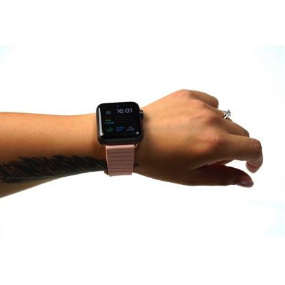 JC Design Modern Buckle Band - силиконова каишка с магнитна закопчалка за Apple Watch 42мм, 44мм (бежов) 3