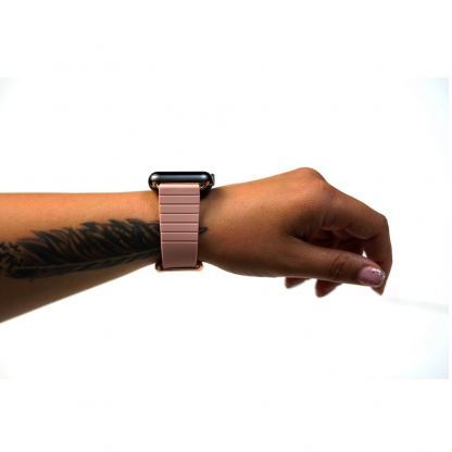 JC Design Modern Buckle Band - силиконова каишка с магнитна закопчалка за Apple Watch 42мм, 44мм (бежов) 5