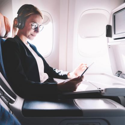 4smarts Bluetooth Audio Transmitter B9 - безжичен блутут аудио адаптер, чрез който можете да прехвърлите звука от телевизор или компютър към слушалки или аудио система 4