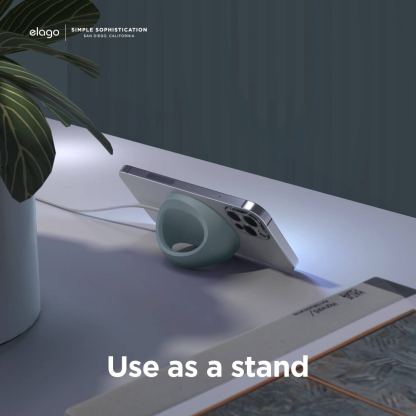 Elago Grip Stand for MagSafe - силиконова поставка за зареждане на iPhone чрез поставяне на Apple MagSafe Charger (светлосин) 4