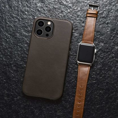 iCarer Leather Oil Wax MagSafe Case - кожен (естествена кожа) кейс с MagSafe за iPhone 13 Pro (кафяв) 11