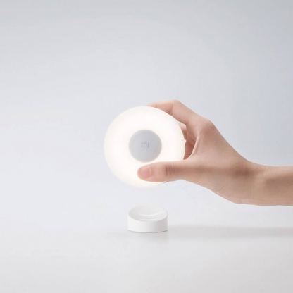 Xiaomi Mi Motion-Activated Night Light 2 - нощна LED лампа с датчик за движение (бял) 3