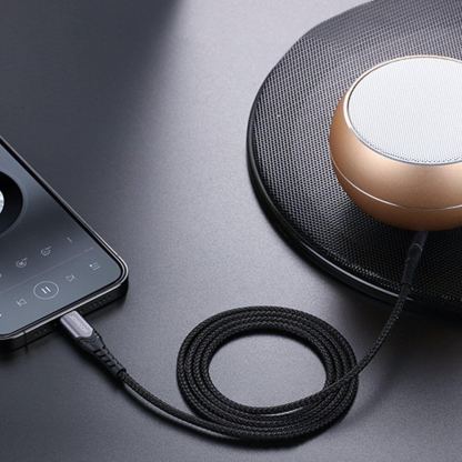 Joyroom Audio Cable With Lightning Connector - сертифициран аудио кабел от Lightning към 3.5 мм. аудио жак (100см) (черен)  6
