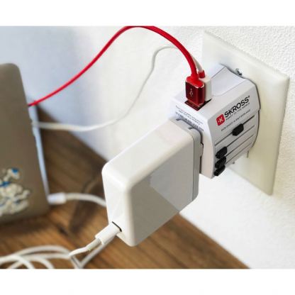 Skross World Travel Adapter MUV USB - адаптер за ел. мрежа с преходници за цял свят с 2xUSB-A изходи (черен) 5