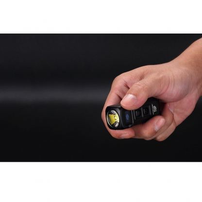 Nitecore TUP Flashlight 1000 lm - джобен тактически фенер с диплей (черен) 8