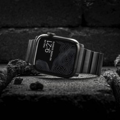 Nomad Strap Titanium Band V2 - титаниева каишка за Apple Watch 42мм, 44мм, 45мм (черен) 14