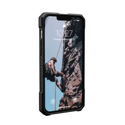 Urban Armor Gear Monarch Pro MagSafe Case - удароустойчив хибриден кейс с вграден магнитен конектор (MagSafe) за iPhone 13 Pro Max (черен-карбон) 3