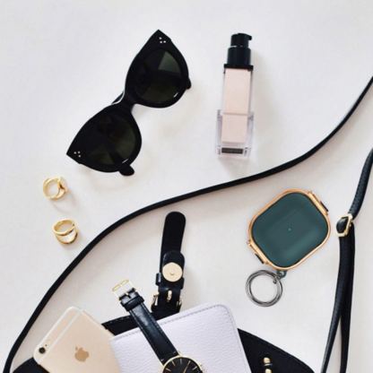 Tech-Protect Rough Lux Hybrid Case - хибриден удароустойчив кейс с карабинер за Apple Airpods Pro, Airpods Pro 2 (черен) 3