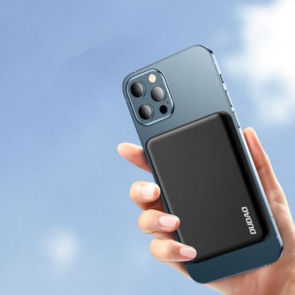 Dudao Magnetic Wireless Power Bank 5000 mAh 10W - безжична преносима външна батерия с USB-C вход за iPhone с Magsafe (черен) 3