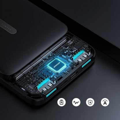 Joyroom JR-T012 Power Bank 10000 mAh - преносима външна батерия с USB-C порт, и 2xUSB-A изхода (черен) 6