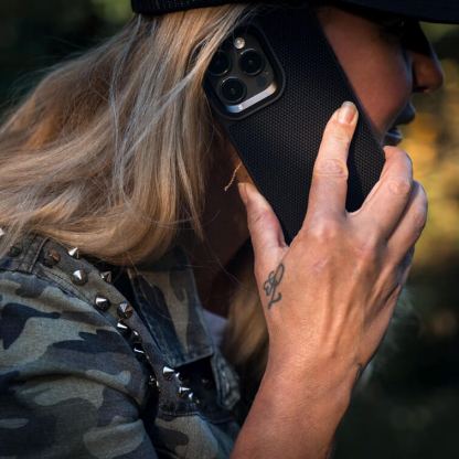 Tactical Blast Pit Cover - хибриден удароустойчив текстилен кейс за iPhone 14 Pro (черен) 5