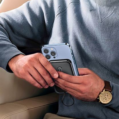 Joyroom Power Bank with Lightning cable 20W 10000mAh - външна батерия 10000 mAh с вграден Lightning кабел и USB-C, USB-A и Lightning портове (черен) 3