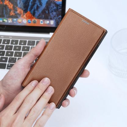 Dux Ducis Skin X2 Case - кожен калъф с поставка и отделение за кр. карти за Samsung Galaxy S23 Ultra (кафяв) 6