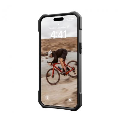 Urban Armor Gear Essential Armor MagSafe Case - удароустойчив силиконов калъф с MagSafe за iPhone 15 Pro Max (черен) 7