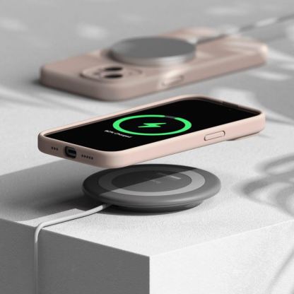 Ringke Liquid Silicone Magnetic Case - силиконов (TPU) калъф с MagSafe за iPhone 15 (розов) 9