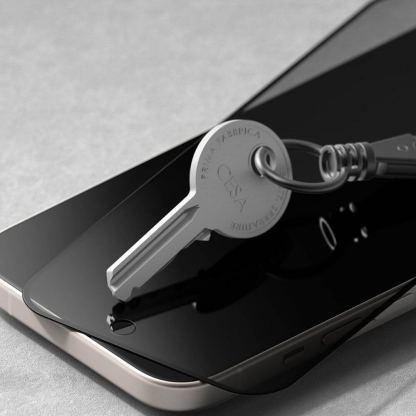 Ringke Privacy Full Cover Tempered Glass - калено стъклено защитно покритие с определен ъгъл на виждане за дисплея на iPhone 15 Pro (черен-прозрачен) 8
