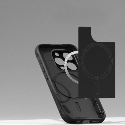 Ringke Onyx Magnetic MagSafe Case - силиконов (TPU) калъф с MagSafe за iPhone 15 (черен) 9