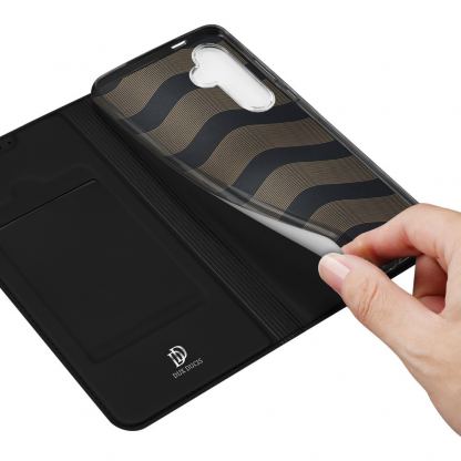 Dux Ducis Skin Pro Case - кожен калъф с поставка и отделение за кр. карти за Samsung Galaxy S24 Plus (черен) 8
