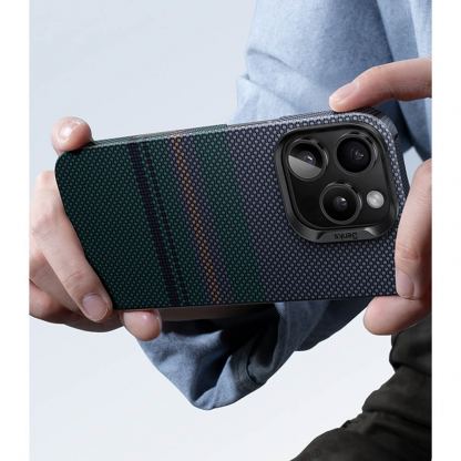 Benks Armor Air Aurora Kevlar Case 600D - кевларен кейс с MagSafe за iPhone 16 Pro (черен-зелен) 9