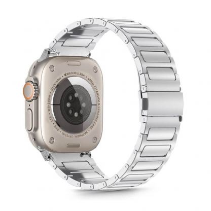 Tech-Protect Classic Stainless Steel Band - каишка от неръждаема стомана за Apple Watch 42мм, 44мм, 45мм, 46мм, Ultra 49мм (сребрист) 2