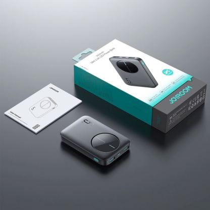 Joyroom LED Power Bank 5000 mAh 12W - преносима външна батерия с USB-C порт, и 2xUSB-A изхода (черен) 15