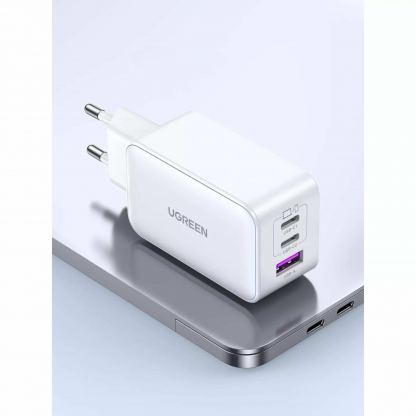 Ugreen GaN Fast Wall Charger 65W PD - захранване за ел. мрежа за лаптопи, смартфони и таблети с USB-A и 2xUSB-C изходи с технология за бързо зареждане (бял) 3